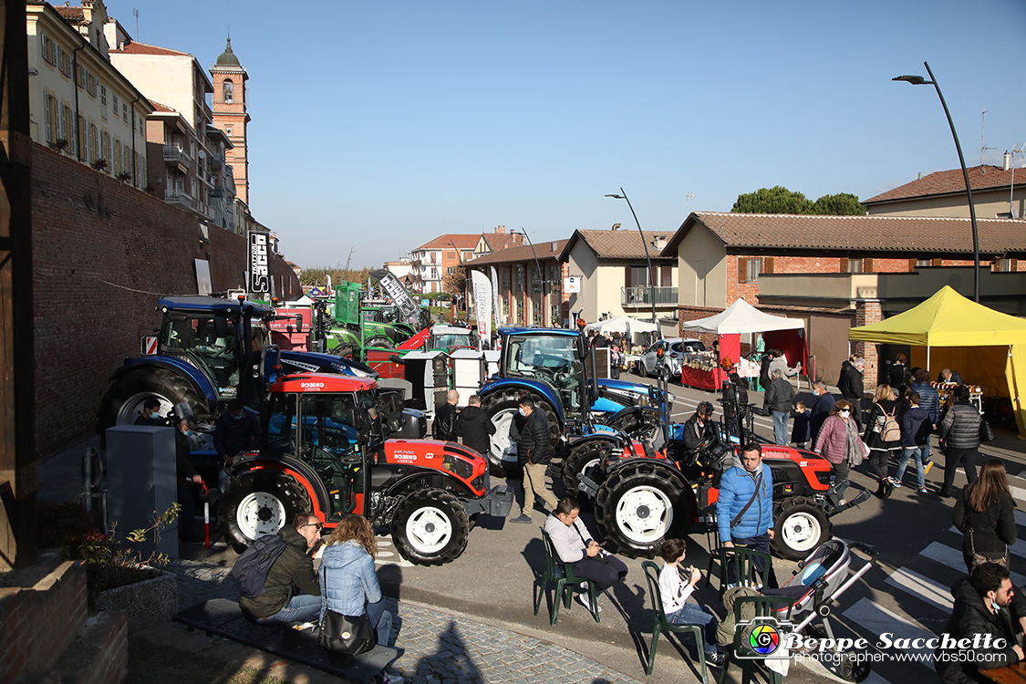 VBS_6260 - 10.ma Fiera Nazionale del Tartufo e Fiera dei Santi.jpg